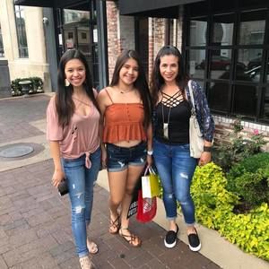 Meet your Posher, Blanca